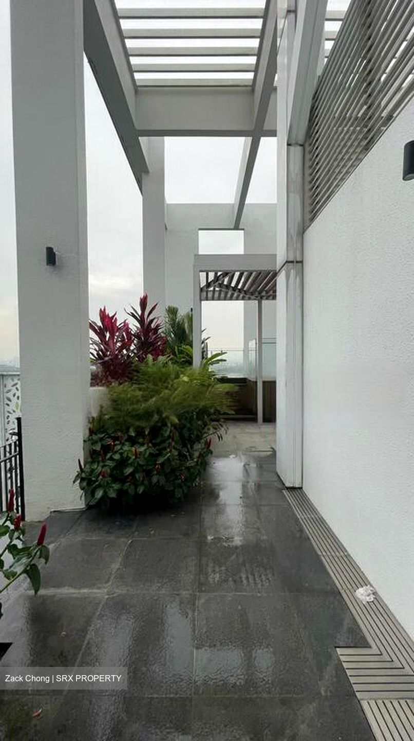 Cyan (D10), Condominium #449546061
